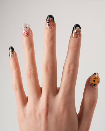 Ghost Kiki nail art close-up showing Orange & Black Halloween, 3D Pumpkin & Ghost Glitters. details