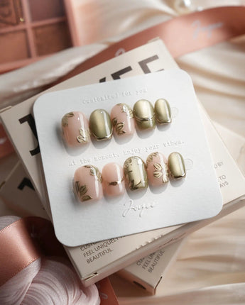 Gilded Ivy Extra Short Coffin press on nails, handmade custom nails by Joyeenails