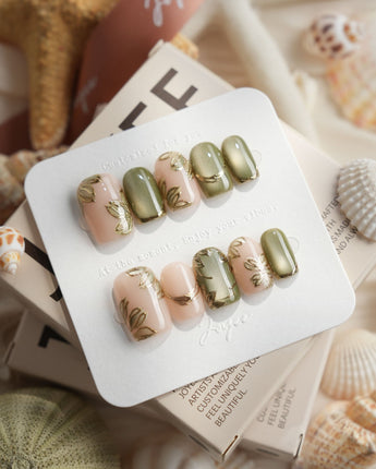 Gilded Ivy Short Square press on nails, handmade custom nails by Joyeenails