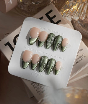 Gilded Pine press-on nails — Elegant Forest Green Cat-eye,