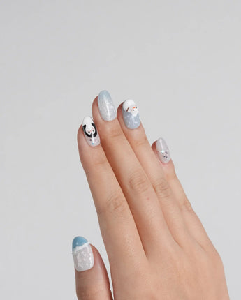 Polar Friends nails in short oval — Icy Blue & Pure