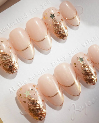 Glow as you press-on nails — Luxury Champagne Gold Christmas,