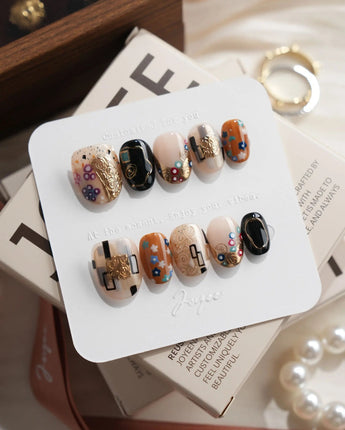 Golden Kiss Extra Short Oval press on nails, handmade custom nails by Joyeenails