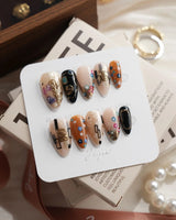 Golden Kiss Short Almond press on nails, handmade custom nails by Joyeenails