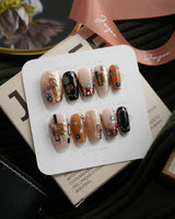 Golden Kiss short coffin press-on nails