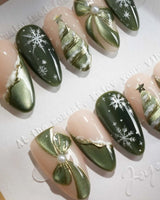 Pine Dream press-on nails — Winter Christmas Green, 3D