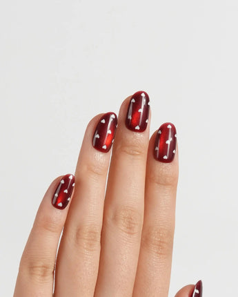 Heart Collector press-on nails in short oval shape — Vintage Red Pear, Contrasting Red & White Hearts, Cat-eye Shimmer