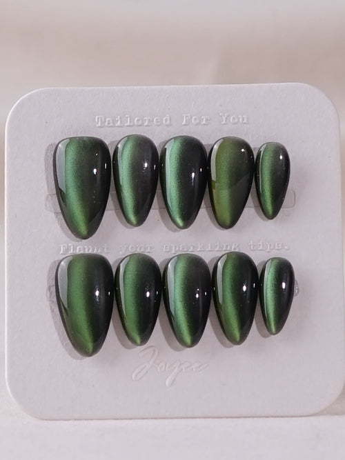 1. Ensemble d'ongles autocollants œil de chat vert forêt faits à la main