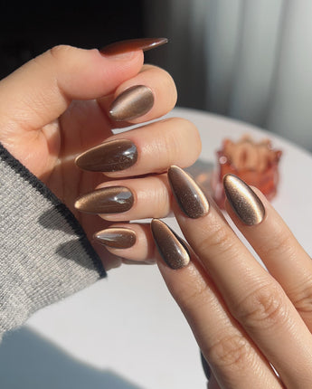 Arabica Cat-eye press-ons with warm brown gradient shine and glossy fall styling