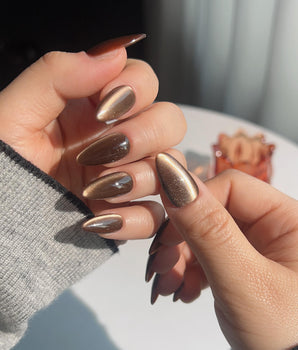 Arabica Cat-eye handmade press-on nails featuring brown cat eye