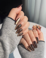 Arabica Cat-eye nail set with caramel brown cat-eye glow and smooth gel polish