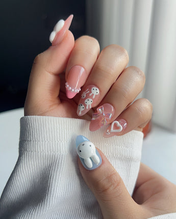 MIFFY XOXO handmade press-on nails featuring cute nails miffy