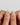 Ongles press-on courts ovales Juicy Summer, ongles sur mesure faits main par Joyeenails
