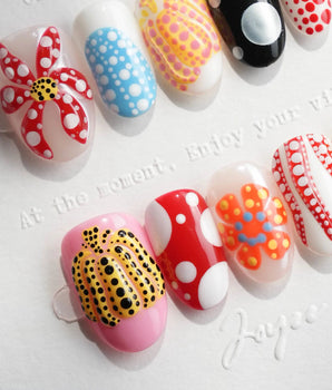Kusama Dot Short Oval press on nails, handmade custom nails by Joyeenails