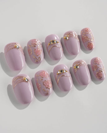 Lavender Rose press-on nails in short oval shape — Dreamy Light Purple, Hand-painted Roses & Metallic Outlines.