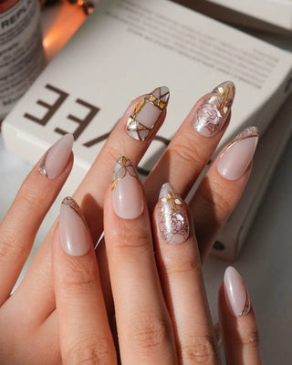 Venetian Glass press-on nails by Joyee Nails