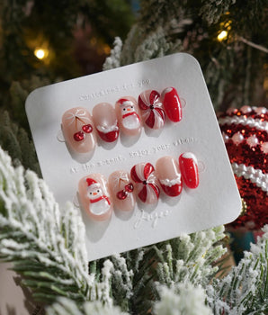 Merry Melt press-on nails — Christmas Red & Creamy