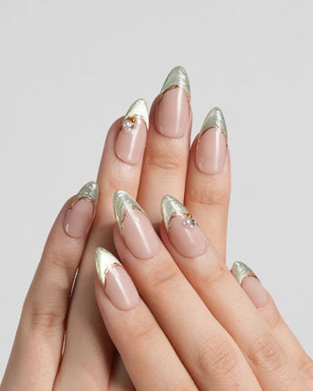 Silk Green - New press-on nails — nude pink base sage