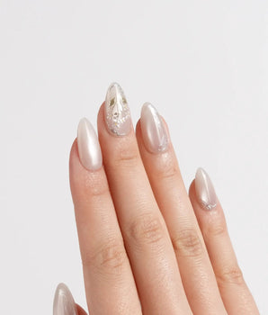 Morning Air handmade press-on nails featuring Fresh Creamy Nude, Hand-painted Metallic Daisies & Simple gold Wire.