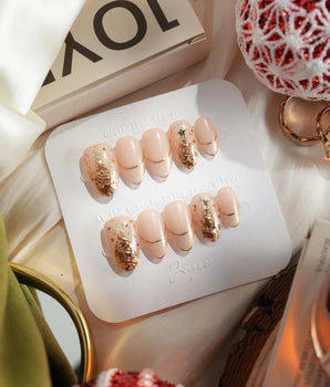 Glow as you press-on nails — Luxury Champagne Gold Christmas,