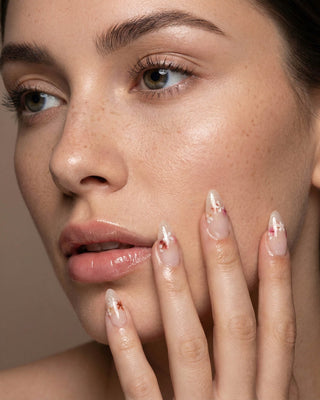 Pétale Press press-on nails by Joyee Nails