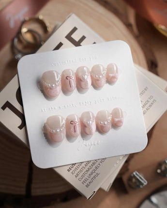 Pillow Talk nails in extra short oval — Pearl Satin Pink, Lace
