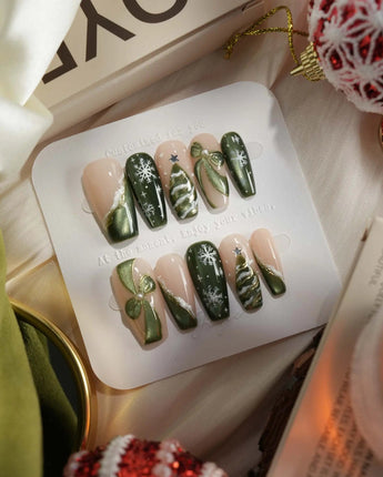Pine Dream nails — Winter Christmas Green, 3D by Joyee Nails