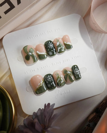 Pine Dream nails in extra short square — Winter Christmas Green, 3D