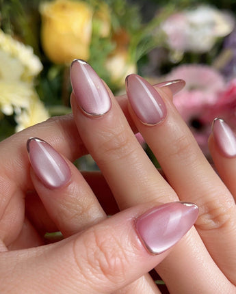 Glowing Stone - New Edition nail art close-up showing Gentle Rose Cat Eye, Simple Silver Outlines. details