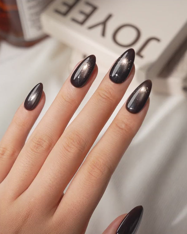 Jewel Cat Eye Dark (CE188) magnetic velvet handmade press-on nails - product video