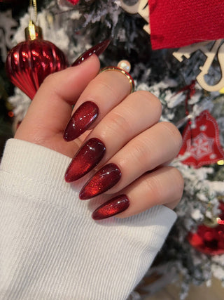 Uñas cat-eye rojas intensas press-on nails by Joyee Nails