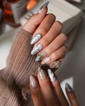 Renaissance Fresco elegant press-on nails with soft clouds, stars and pastel marble