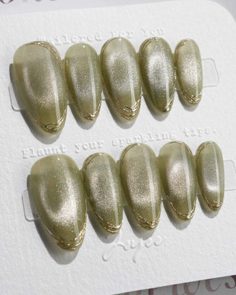 Ripples - Twinkle Reservoir nails — Premium Silver-Grey Cat Eye, by Joyee Nails