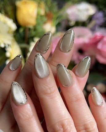 Ripples - Twinkle Reservoir nail art close-up showing Premium Silver-Grey Cat Eye, French Metal Outlines. details