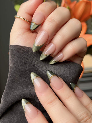 Silk Green press-on nails by Joyee Nails