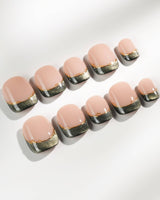 Silk Green in extra short squoval shape with emerald cat-eye tips and fine gold wire