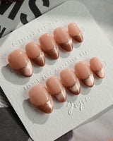 Silk Mousse press-on nails in extra short almond shape — Champagne Cat Eye, French Silver Wire.