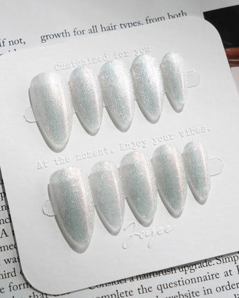 Silver White Cat-eye Nails press-on nail set — silver white cat eye design, hand-painted with real gel polish
