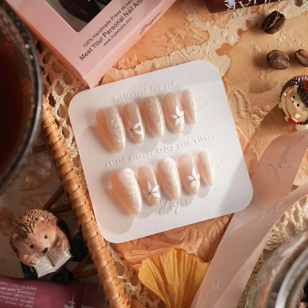 Spiral Twist - Joyeenails - SA058 - Custom Size - Add Note / Short Almond