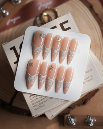 Spotlight Muse nails in long stiletto — Soft Nude Pink, Silver