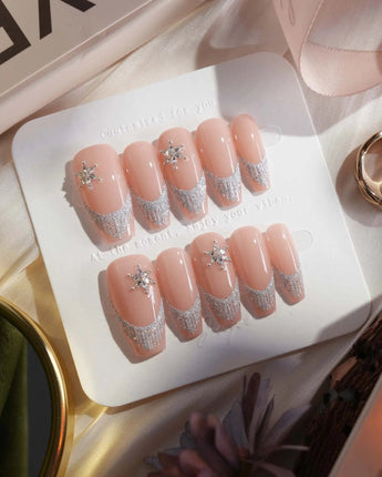 Spotlight Muse nails in medium coffin — Soft Nude Pink, Silver