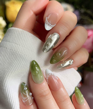 Streams - Journey Lines press-on nails — Fresh Herbal Green, French