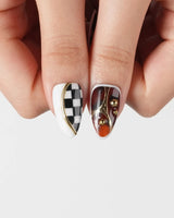 THE GAMBIT press-on nails — Caramel Black & White,