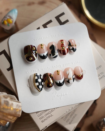 THE GAMBIT nails in extra short oval — Caramel Black & White,
