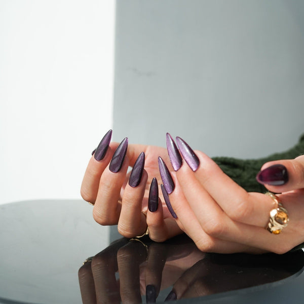 2. Ensemble d'ongles à coller œil de chat couleur mauve fait main