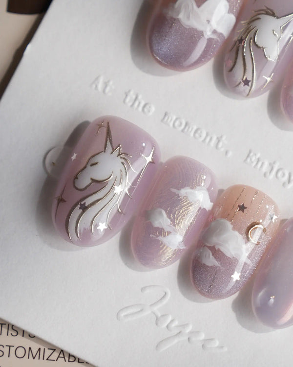 THE UTOPIA press-on nails — Dreamy Aurora Purple, Hand-painted
