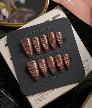 Tiger Eye Short Almond brown press on nails with brown cat eye handmade nail art - image 2