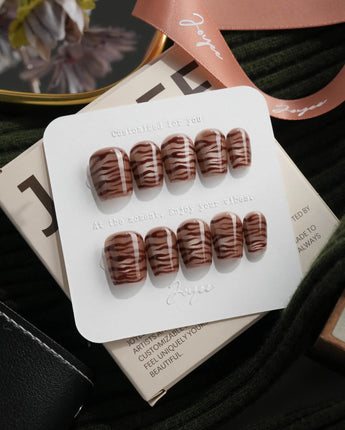 Tiger Eye Extra Short Coffin press-on nails