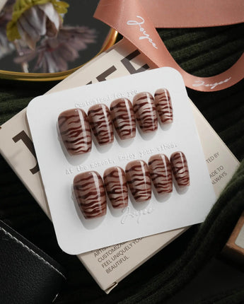 Tiger Eye Short Coffin press-on nails