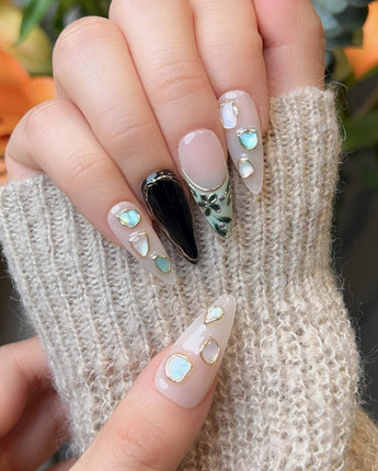Vintage V medium stiletto nails with oil-painting details and raised gemstone decoration